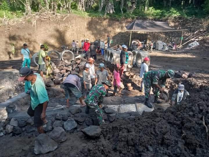Melalui TMMD, Kodim 1623/Karangasem Atasi Kesulitan Masyarakat Pedalaman