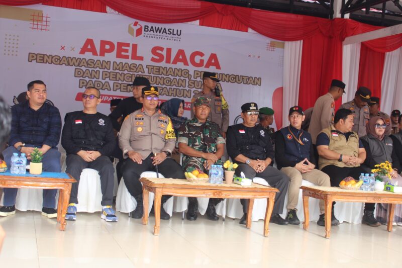 Dandim 1005/Batola Apel Siaga Pengawasan Masa Tenang Pemungutan Dan Penghitungan Suara Pada Pemilu 2024