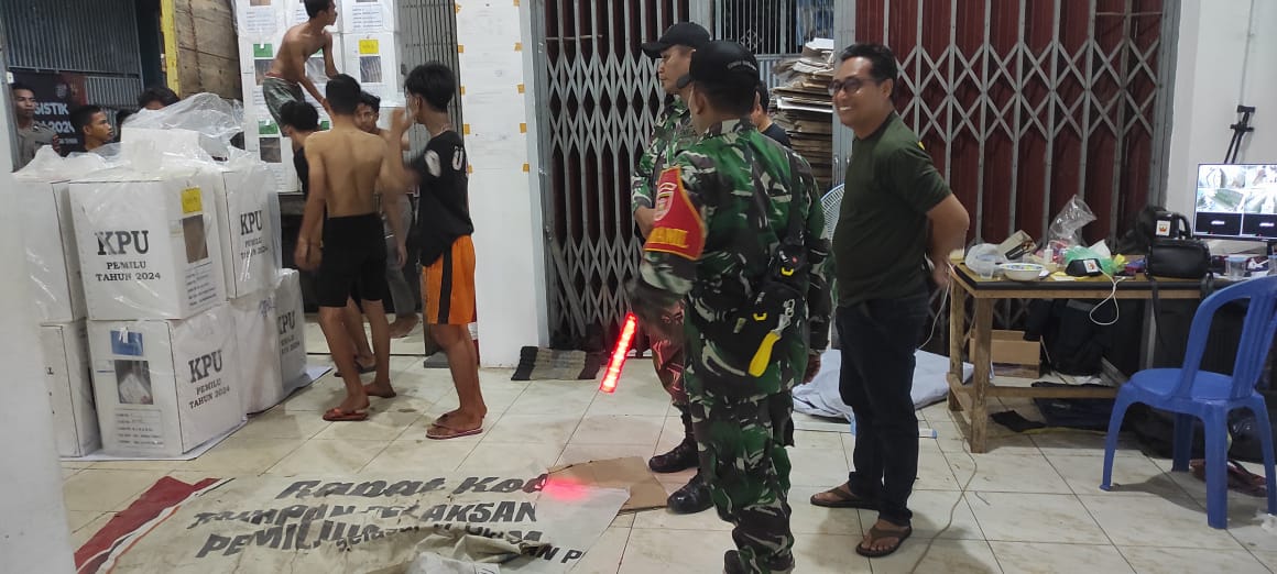Danramil Barabai : Rapat Pleno Rekapitulasi Penghitungan Suara Pemilu 2024 Tingkat PPK Berjalan Aman