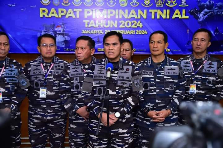Dankodiklatal Ikuti Rapim TNI AL Siap Membangun Pertahanan Laut Yang Tangguh