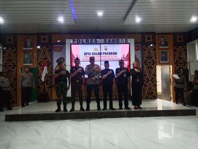Pasi Pers Hadiri Apel Gelar Pasukan Operasi Keselamatan Kapuas 2024 Dan Pencanangan Aksi Keselamatan Jalan Polres Sambas