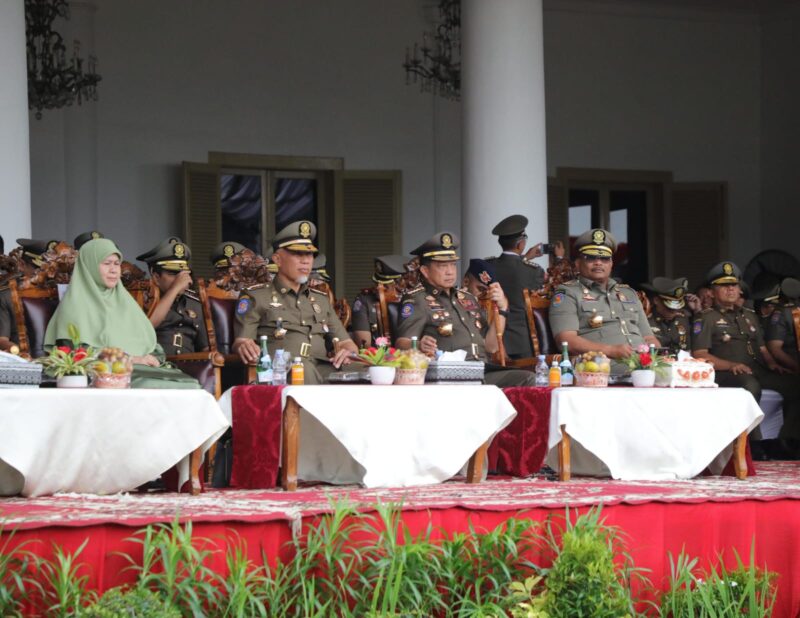 HUT ke-74 Satpol PP dan ke-62 Satlinmas, Mendagri Pimpin Apel Gelar Pasukan