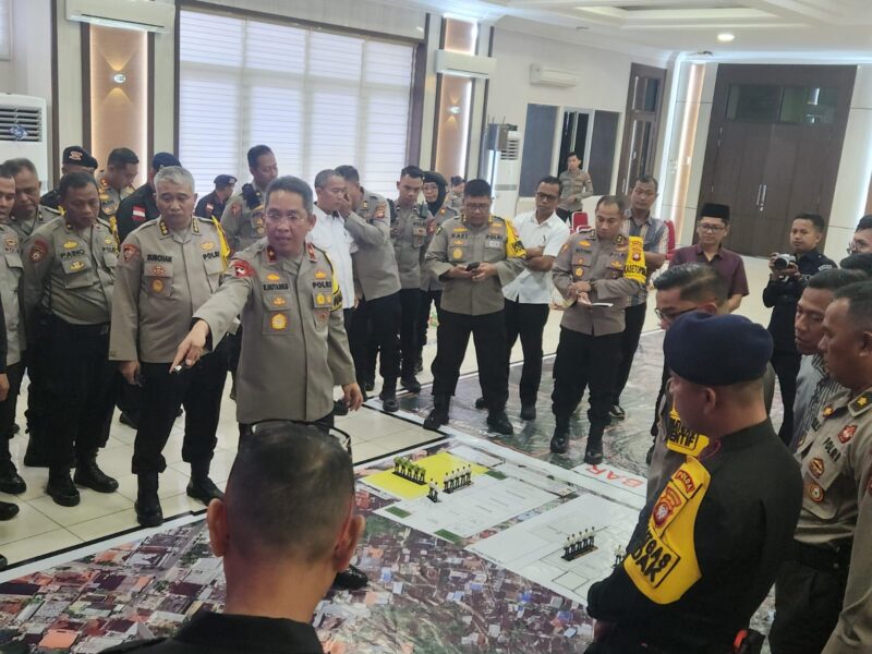 Pastikan Rekapitulasi Dan Penghitungan Suara Pemilu 2024 Di Tingkat KPU Provinsi Kalbar Aman Dan Lancar, Polda Kalbar Gelar TFG Gabungan Bersama Pemda, KPU Dan Stakeholder terkait