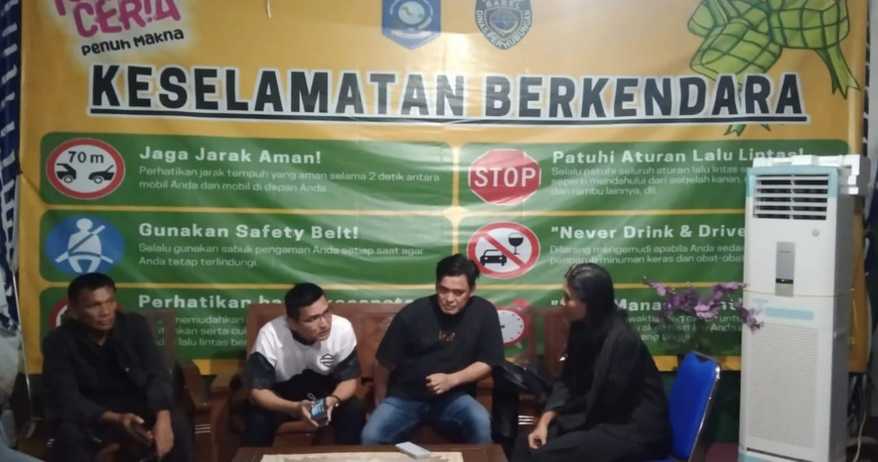 Kapolres Bangka Barat ikut Mengamankan Arus Mudik Di Pelabuhan Tanjung Kalian, Muntok.