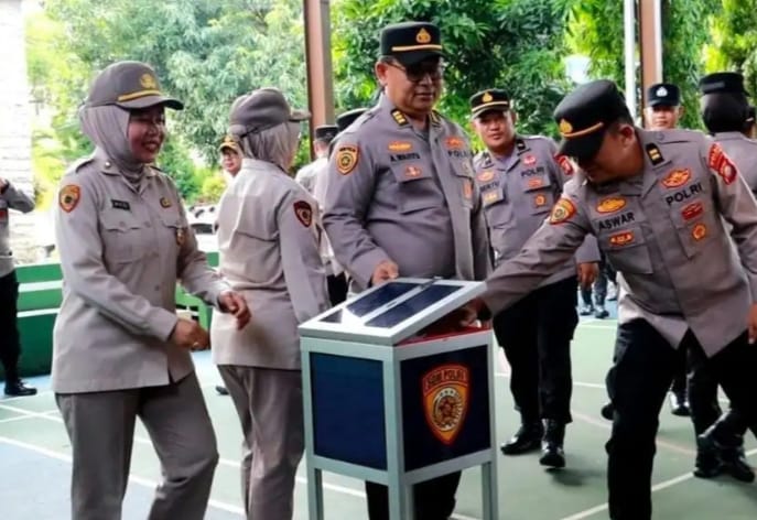 Biro SDM Polda Sulsel Gelorakan Program Gerakan Seribu Rupiah