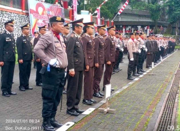 Minahasa Utara: Kapolres Minut AKBP Dandung Putut Wibowo, SIK., SH., MH Pimpin Upacara Hari Bhayangkara Ke-78