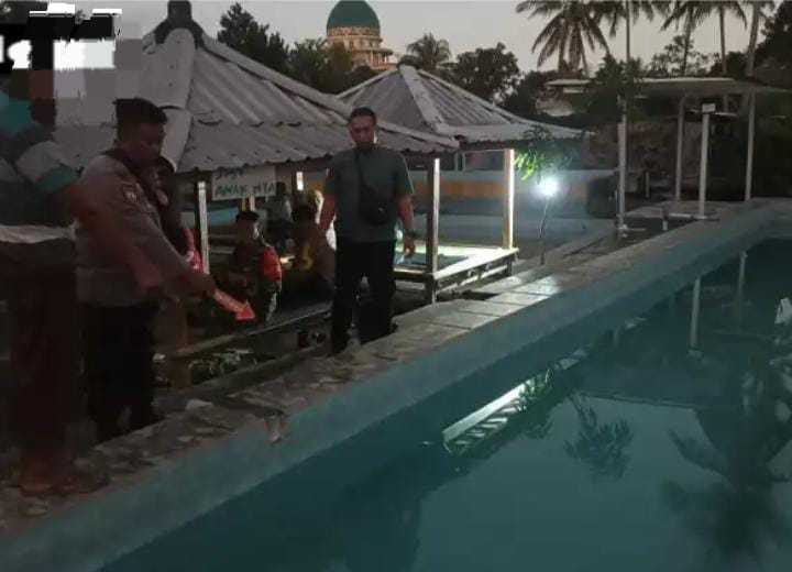 Polres Loteng Oleh TKP Tenggelamnya Bocah Di Kolam Renang, lengkok Datu Desa Berejulat