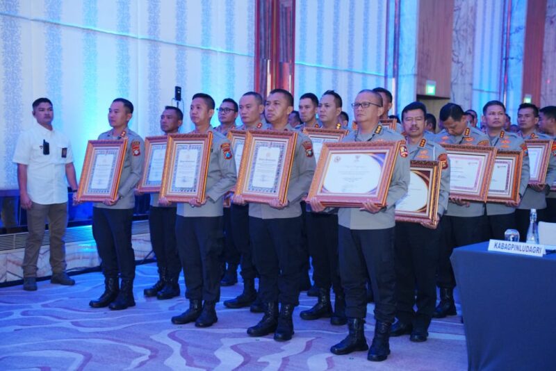 Polres Bojonegoro Raih Penghargaan Pelayanan Prima Kategori A Versi PEKPPP Nasional