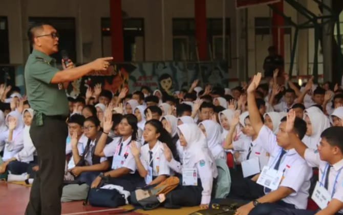 Berikan Wejangan Dan Wawasan Kebangsaan Di SMAN 1 Pati