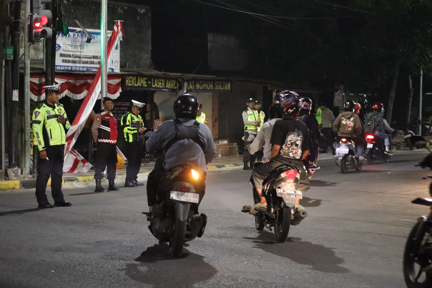 Polres Madiun Kota Gelar Penyekatan Jalur Perbatasan pada Pengesahan Warga Baru Pandan Alas