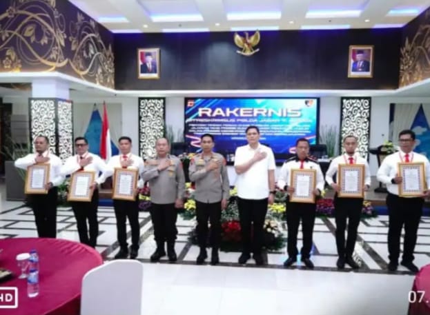 KAPOLDA JABAR BUKA RAKERNIS FUNGSI RESERSE KRIMINAL KHUSUS POLDA JABAR T.A 2024