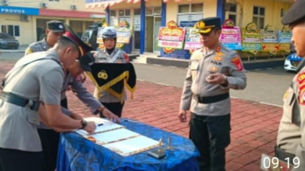 Kapolres Lebak Pimpin Upacara Sertijab Kasat Lantas, Kasat Tahti dan Tujuh Kapolsek Jajaran