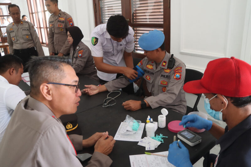 Peringati Hari Jadi Polwan ke -76, Polres Pasuruan Kota Bantu Penuhi Stok darah di PMI