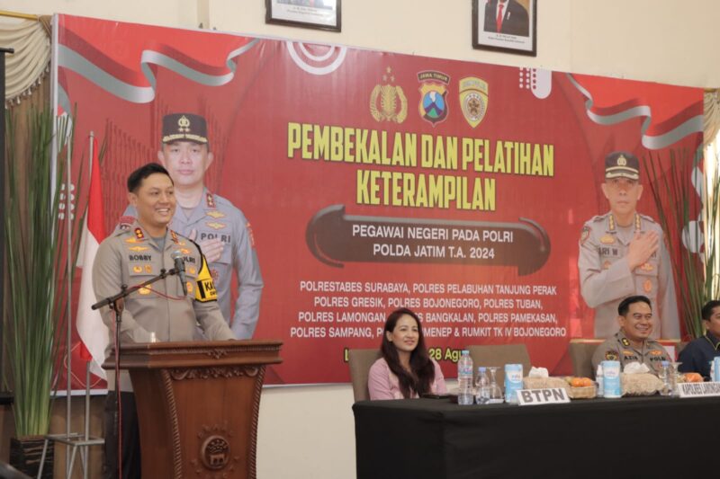 Kapolres Lamongan Beri Motivasi Anggota Polri Tetap Produktif Pada Masa Purna Tugas