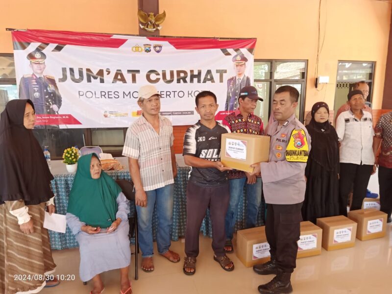 Serap Aspirasi dan Keluhan Warga, Polres Mojokerto Kota Gelar Jumat Curhat di Blooto
