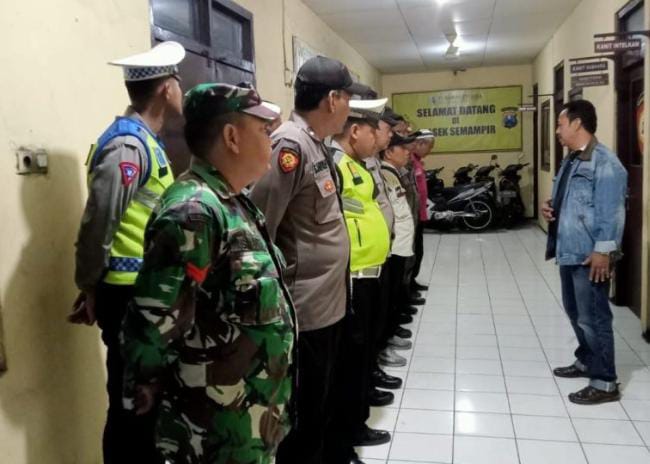 Berseneru Ciptakan Kondusifitas Wilayah Babinsa Koramil Semampir Lakukan Patroli Tiga Pilar