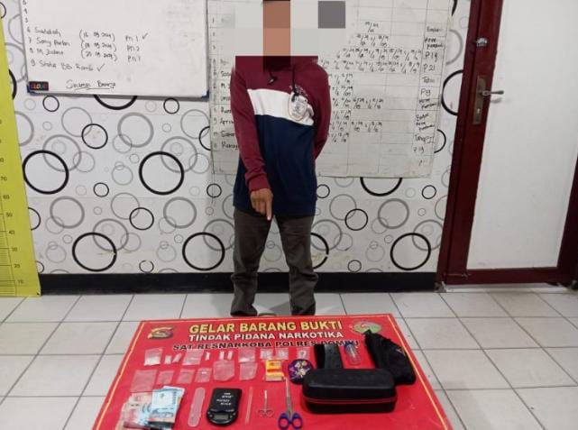 Tim Opsnal Polres Dompu Gagalkan Tersangka Penyelundupan Shabu 17.45 Gram.