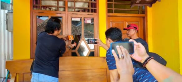 Kaca Rumah Wartawan Senior Imam Slamet Dilempar Orang Tak Dikenal, Polisi Turun Tangan