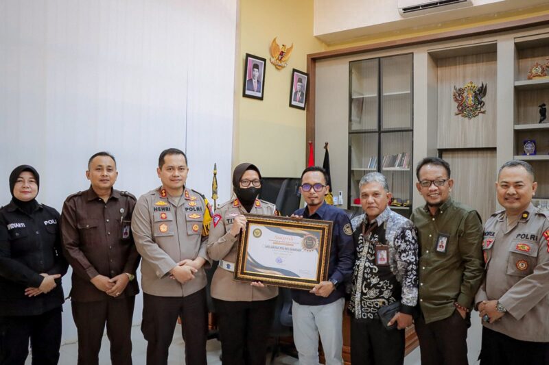 Raih Penghargaan Badan Publik Informatif dari Komisi Informasi