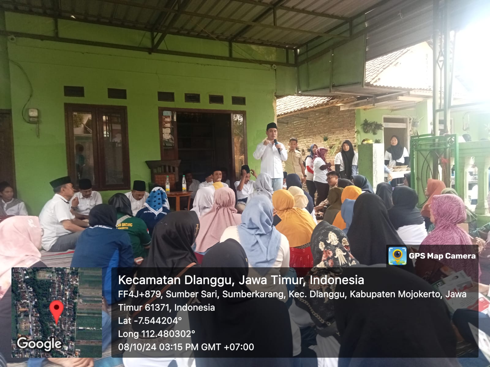 Calon bupati Urut no 2 Muhammad Albarraa, Lc M. Hum kampanye di dusun kertorejo desa sumber karang kecamatan dlanggu 90%Menang