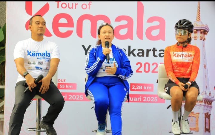 Yayasan Kemala Bhayangkari Gelar Baksos Perbaikan Irigasi Jalan di Yogyakarta