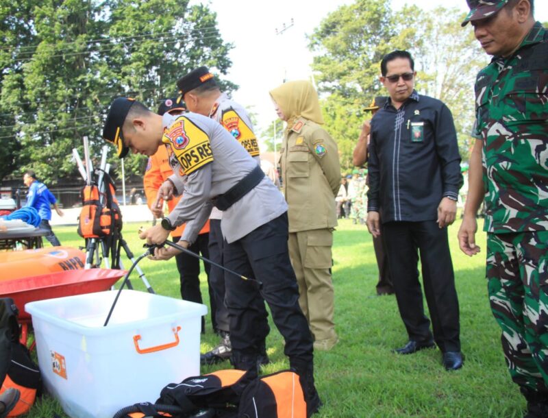 Polres Bondowoso bersama BPBD Siapkan Personel Tangani Bencana Hidrometeorologi*
