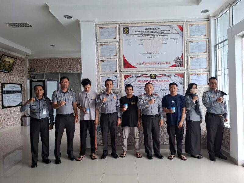 Kegiatan Tes Urine dilaksanakan bagi Pegawai dan Warga Binaan demi Mencegah Peredaran Narkoba di Lingkungan Lapas Narkotika Kelas IIA Pangkalpinang