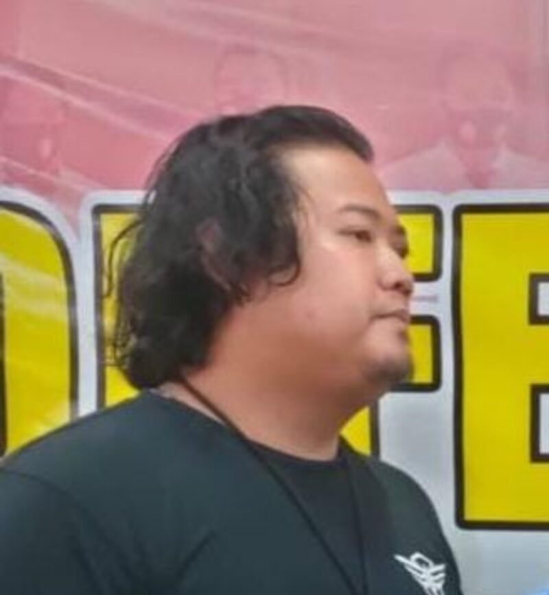Viral Video Wahyu Gunawan Buser Polres Kotabaru Injak Kepala Orang, Temannya Parman Intimidasi Wartawan