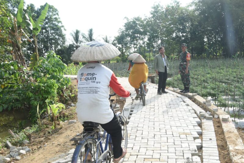 Warga Haruyan Mulai Nikmati Jalan Baru Hasil TMMD ke-124 Kodim 1002/HST