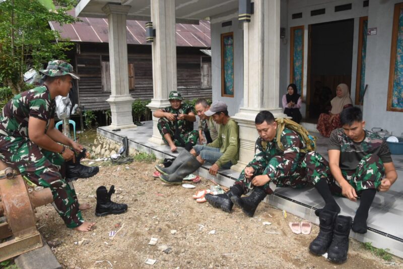 Semangat Pagi Warnai Satgas TMMD ke-124 Kodim 1002/HST Sebelum Bertugas