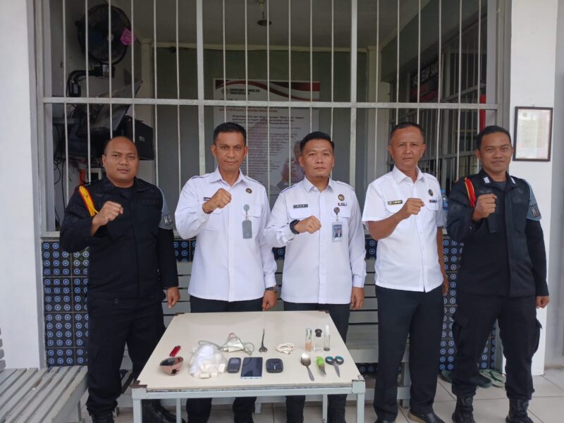 Lapas Narkotika Pangkalpinang Gelar Penggeledahan Kamar Hunian, Amankan Sejumlah Barang Terlarang