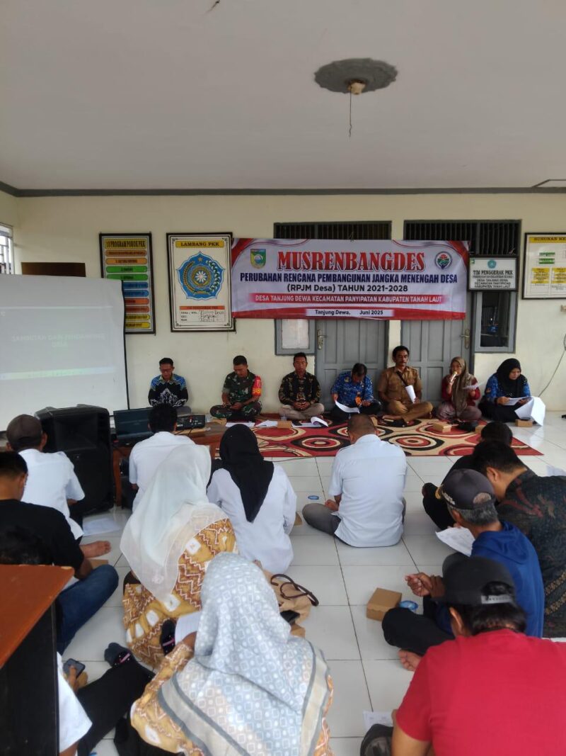 Personel Kodim 1009/Tla Menghadiri Musrenbang Desa Tanjung Dewa Kecamatan Panyipatan