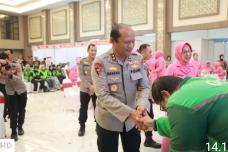 Polda Jatim Gelar Bakti Kesehatan Serentak Sambut Hari Bhayangkara ke -79 Tahun 2025