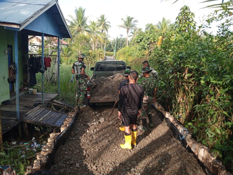 Warga Kuin Kecil Semangat, Jalan TMMD Mulai Nampak Wujudnya