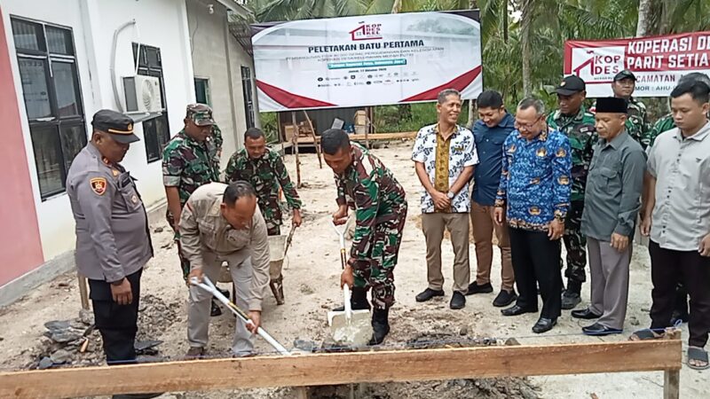 Dandim 1208/Sambas Hadiri Peletakan Batu Pertama Pembangunan Koperasi Merah Putih Kabupaten Sambas