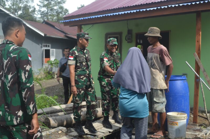 Danrem 121/Abw Tinjau RTLH Hasil Program TMMD ke-126 Kodim 1208/Sambas