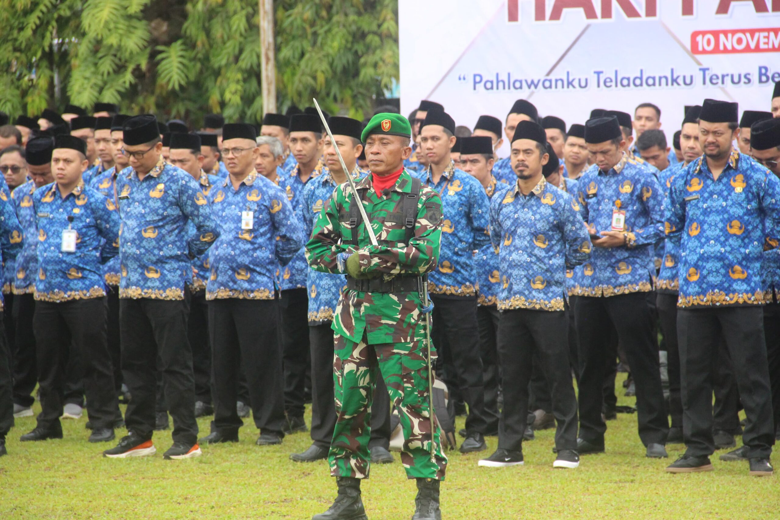 Upacara Hari Pahlawan di Tabalong Berlangsung Khidmat, Kodim 1008 Turut Ambil Bagian