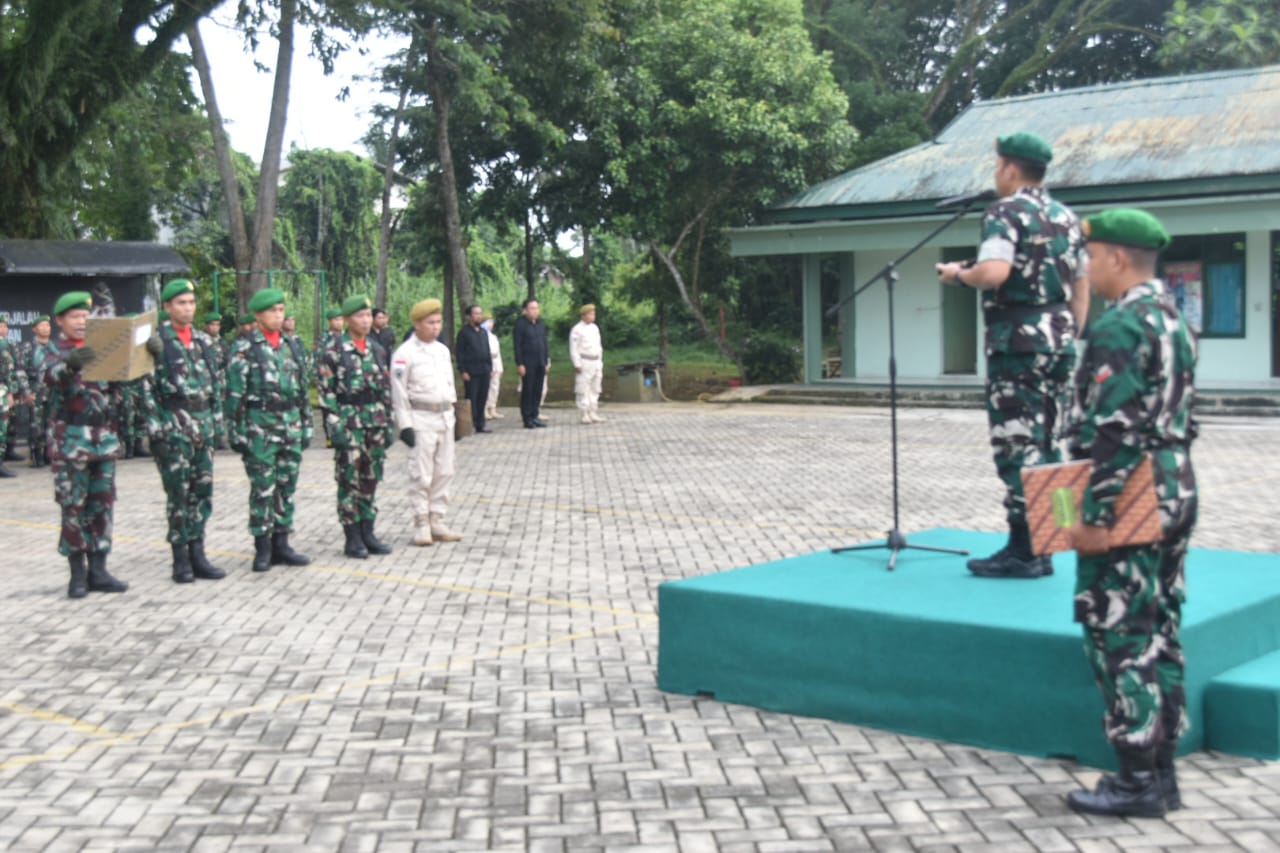Upacara Bendera di Makodim 1002/HST, Panglima TNI Tekankan Kesiapsiagaan