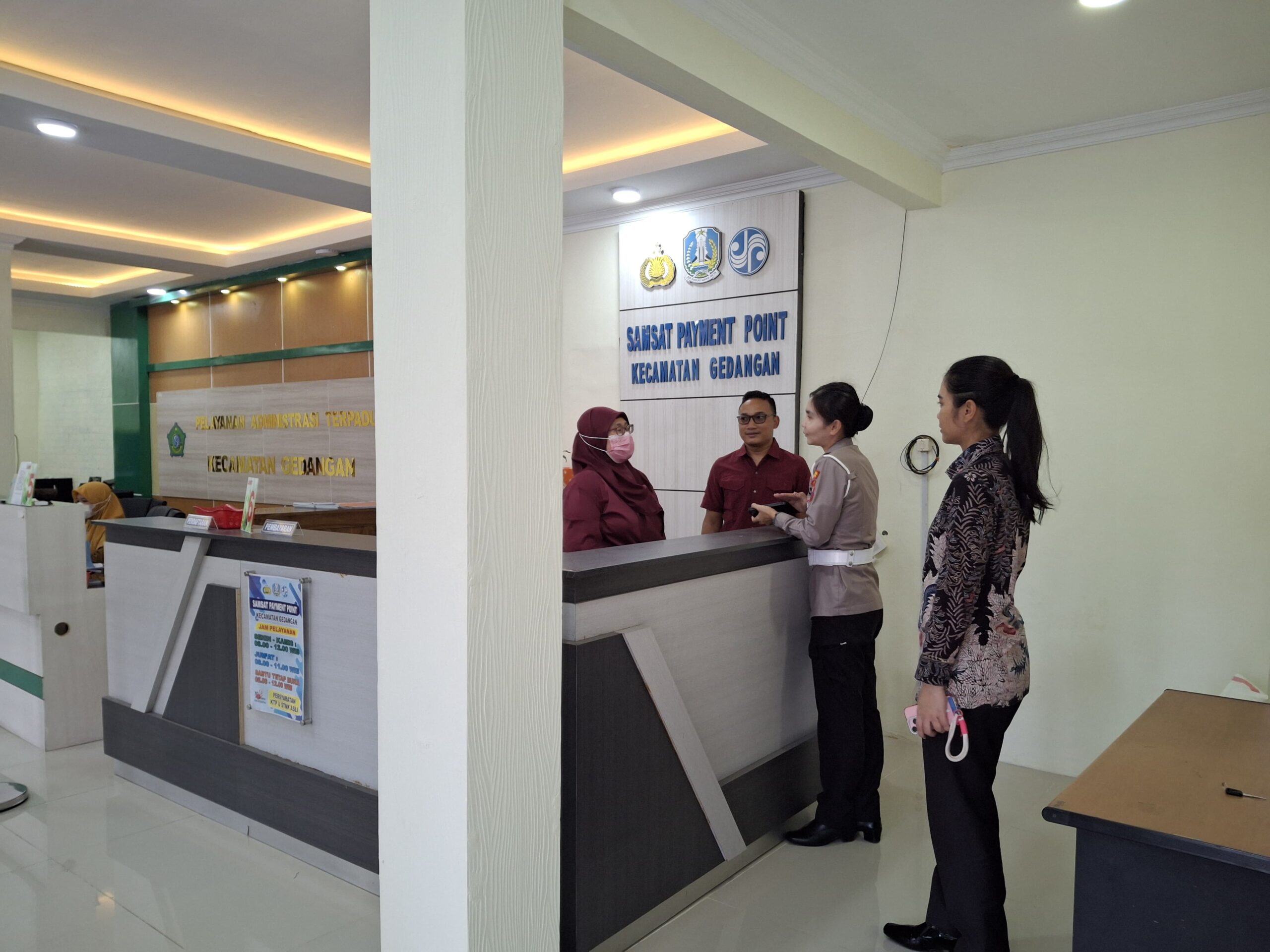 Kanit Regident Samsat Sidoarjo Kota Sidak Pelayanan Unggulan Di Sidoarjo