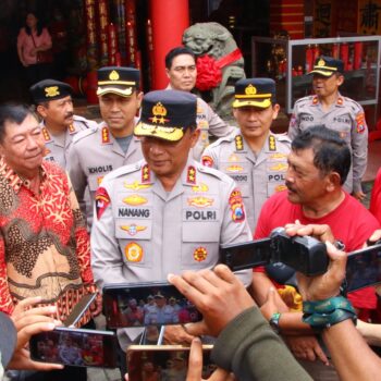 Kapolda Jatim Tinjau Klenteng Eng An Kiong di Kota Malang Tegaskan Komitmen Jogo Jawa Timur Saat Imlek 2026